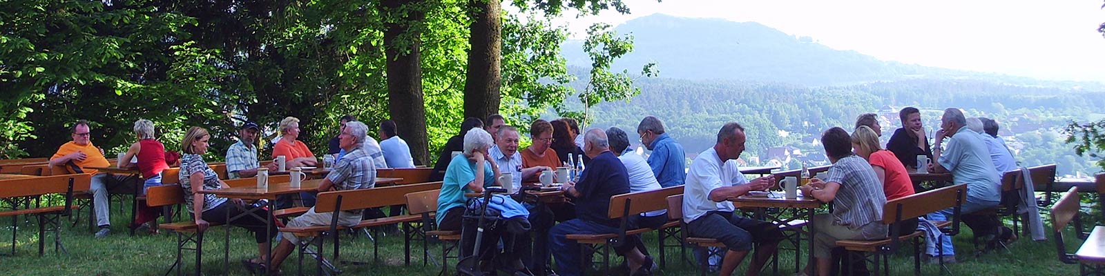 Aussicht vom Pretzfelder Keller auf das Walberla